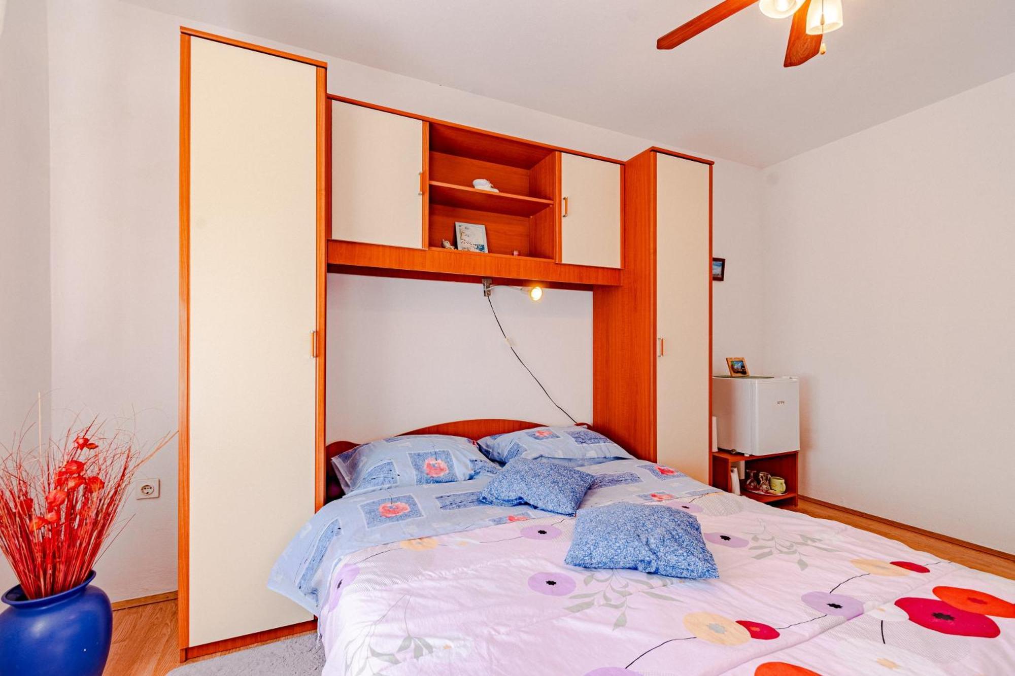 Apartments And Rooms With Parking Space Mali Ston Habitación foto